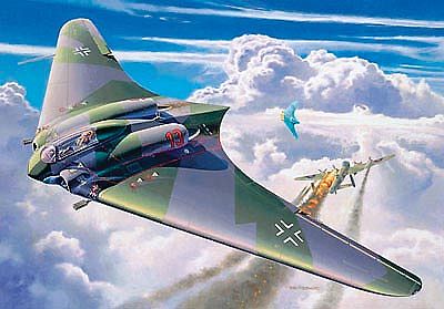 airplane model kits,Horten Go229 Flying Wing Aircraft -- Plastic Model Airplane Kit -- 1/72 Scale -- #04312