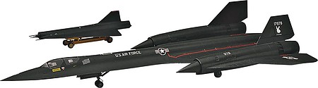 airplane model kits,SR-71A Blackbird -- Plastic Model Airplane Kit -- 1/72 Scale -- #855810